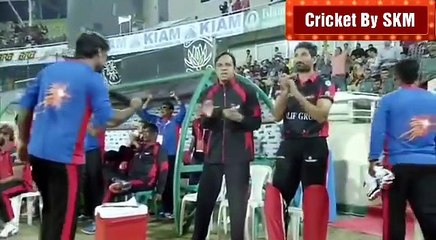 Two Amazin sixes by Shahid Afridi