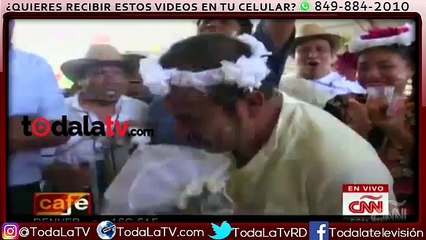 Alcalde mexicano "se casa" con un cocodrilo siguiendo una centenaria tradición-Video