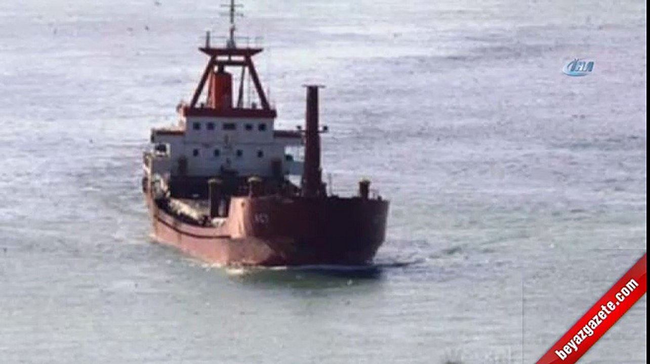 Ege Denizi'nde Türk bayraklı yük gemisine ateş açıldı!