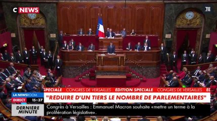 Emmanuel Macron souhaite l'élection du Parlement avec "une dose de proportionnelle"