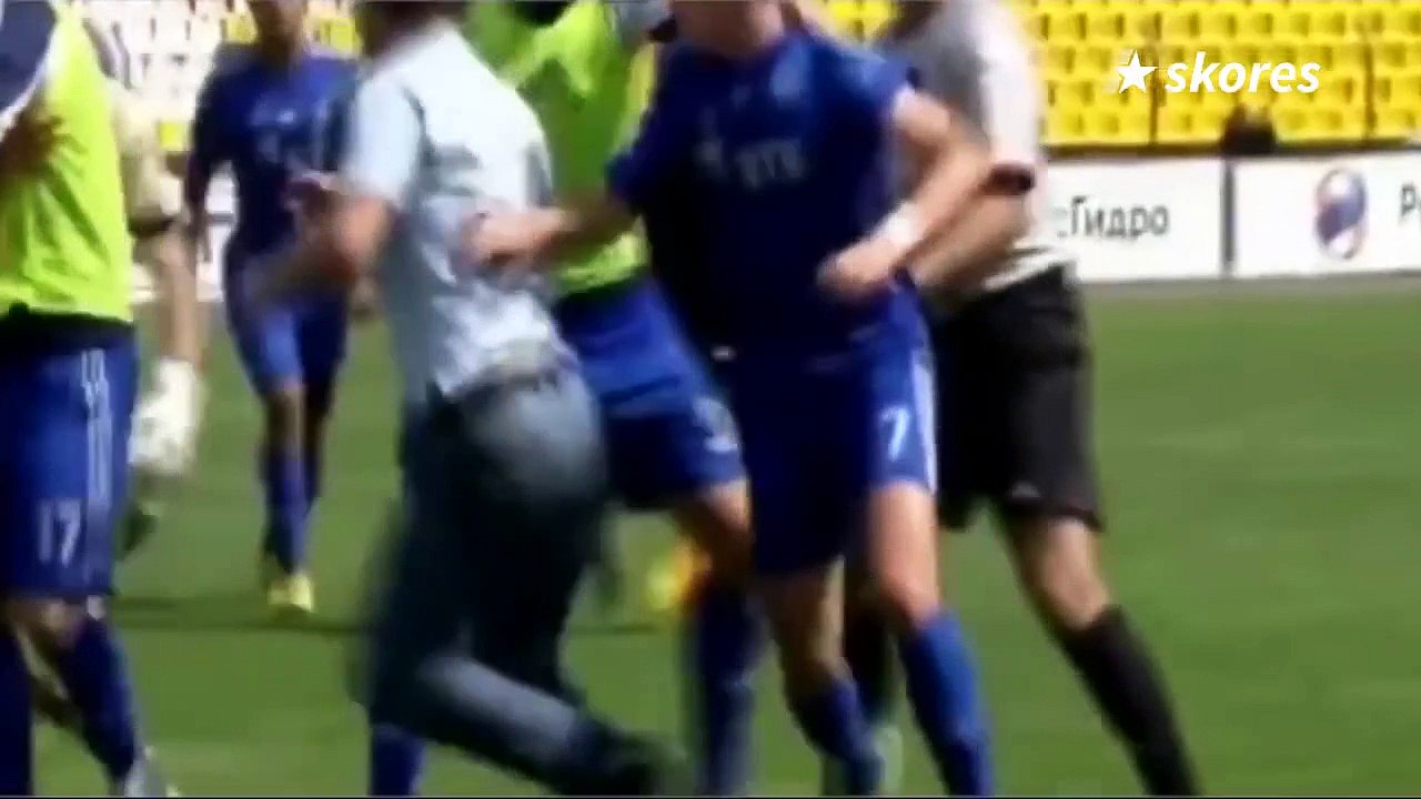 Football is a gentleman sport! ... Or not   