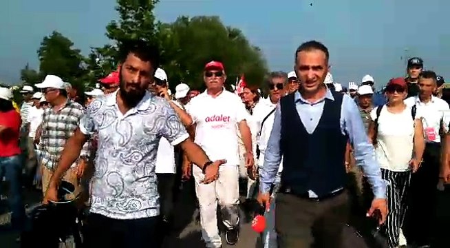 CHP'li Gürsel Tekin Adalet Yürüyüşü'nde