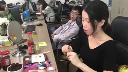 E19 Cook Crayfish in popcorn popper?!