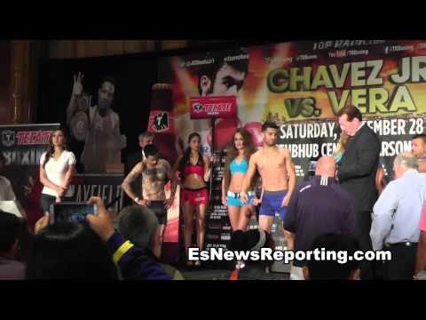 boxing star gabino saenz weigh in and faceoff EsNews Boxing