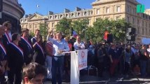 Depuis la place de la République, Jean-Luc Mélenchon s'en prend à Emmanuel Macron