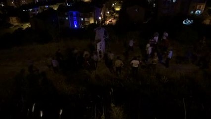 Otomobil Uçuruma Yuvarlandı: 3 Yaralı