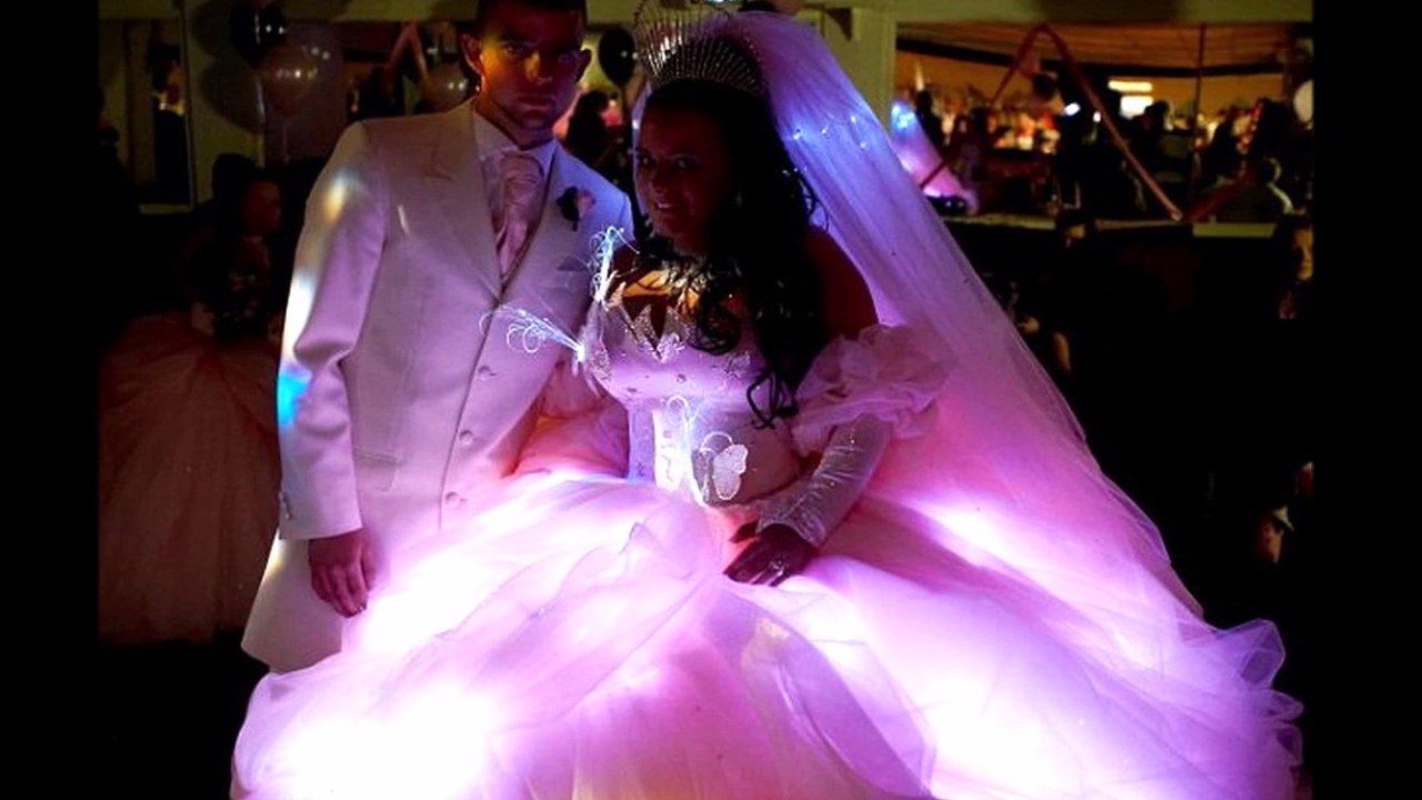 Brides That Are Impossible To Unsee غرائب فساتين عرائس التي من المستحيل أن لا تراها