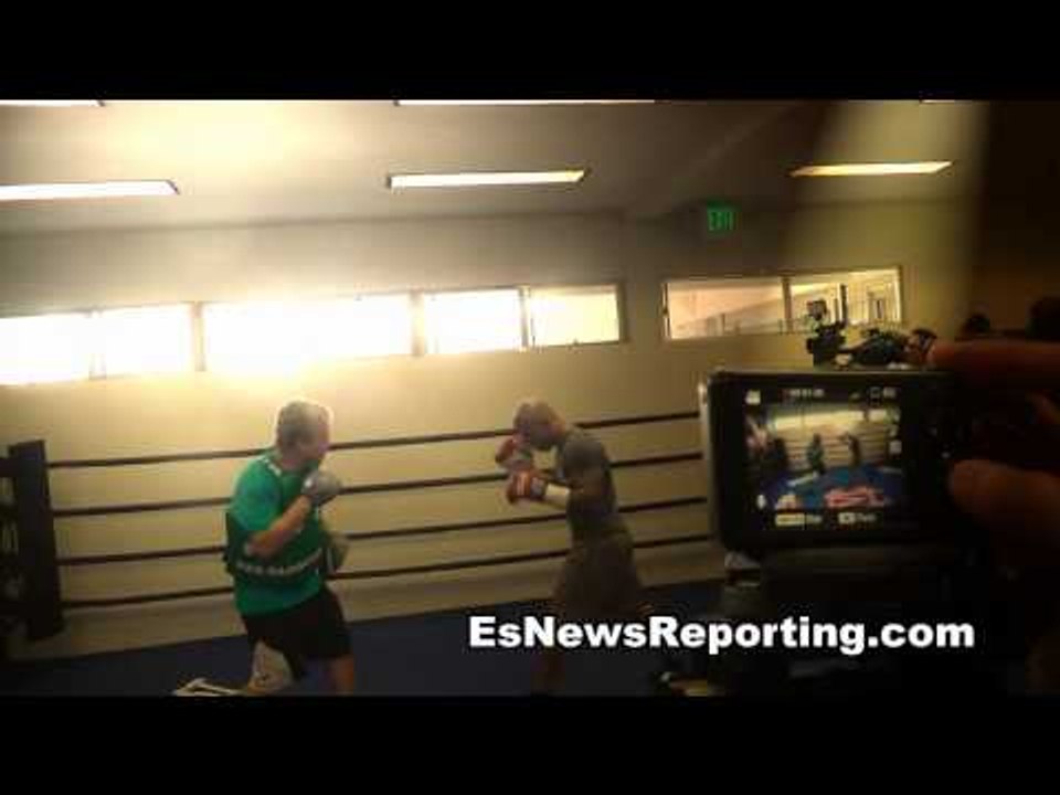 miguel cotto working out going hard  - EsNews Boxing