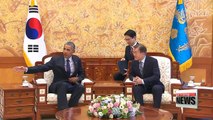 President Moon meets with former U.S. President Obama and IOC President