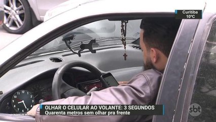 Motorista perde de 3 a 4 segundos para responder mensagem de celular no trânsito
