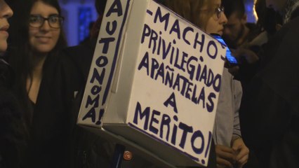 Cientos de uruguayos se manifestaron contra el decimonoveno caso de feminicidio