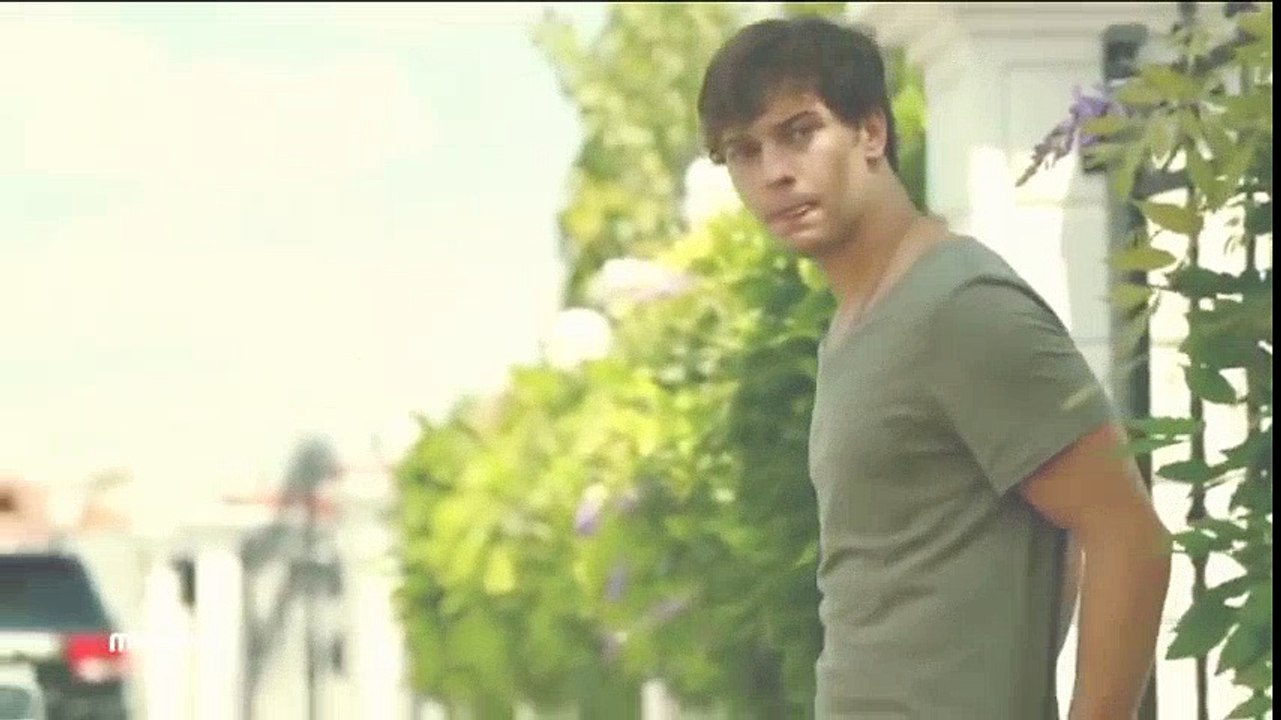 Emre Aydın - Artık Özlemek İstemiyorum (MEDCEZIR)