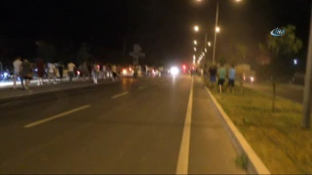 Sarayköy'de Facia. Yakıt Tankeri ile Kamyon Çarpıştı, Yakıt Tankeri Patladı: 3 Ölü, 5 Yaralı