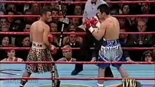 Marco Antonio Barrera vs Prince Naseem Hamed - Highlights (Boxing LESSON)