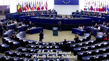 "Le parlement européen est ridicule", Jean-Claude Juncker s’emporte sur l'absentéisme des eurodéputés
