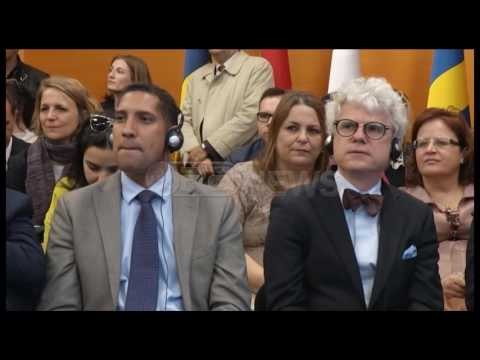 Ora News – Vlahutin: Shqipërisë i duhet vendosmëri dhe kurajo për integrimin