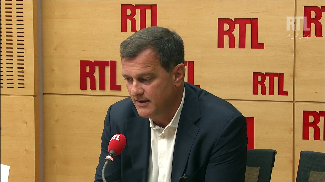 Discours de Macron à Versailles : "Un grand flou artistique", estime Louis Alliot