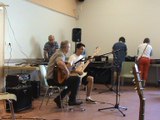 M2U02375 Duo eleve à la basse et prof,fête de la musique des Ateliers Musicaux de Scy-Chazelles le 24 juin 2017