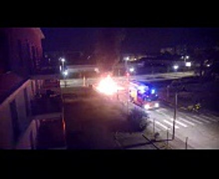 Une voiture en flammes à Essey-lès-Nancy