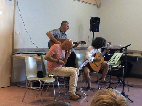 M2U02401 trio eleve, prof et harmonica