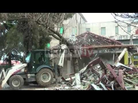 Report TV - Rivitalizimi i qytetit,dhjetëra shembje në Krujë, banorët: Nuk jemi njoftuar