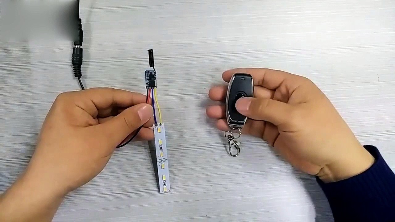 mini schalter mit fernbedienung funkschalter set mit fernbedienung nachrüsten anschließen Schaltung Schaltplan MONTIEREN