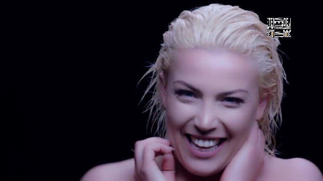 Jo vetem mode - Jeta mes muzikes dhe videoklipi me i ri i kengetares Era Rusi! (11 mars 2017)