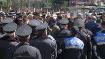 Tahiri falenderon policët pas largimit nga ministria - Top Channel Albania - News - Lajme