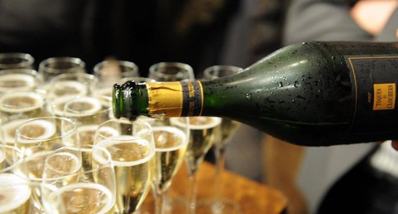 Champagnes et Crémants : une Histoire de Bulles - HD ST (2015)