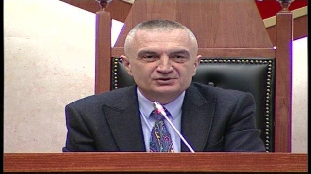 DEBATE PER NDRYSHIMET NE QEVERI, META I DREJTOHET BLUSHIT “NDERHYRA TEK RAMA QE TE BEHESHE MINISTER”