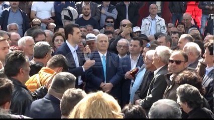 Ora News – Rama më shumë se 90 minuta me ambasadorët, i pranishëm edhe Lu