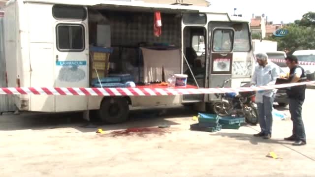 Pazar Yerinde Köfteciyi Vurup Rastgele Ateş Açtılar: 4 Yaralı