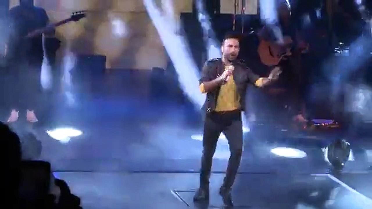 Tarkan - Yolla (Canlı Performans - Harbiye Cemil Topuzlu Açıkhava Tiyatrosu)