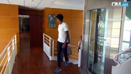 La signature de Luiz Gustavo