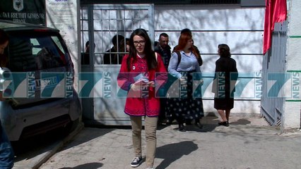 DENOHEN “STUDENTET E VEZEVE” QE QELLUAN KRYEMINISTRIN RAMA - News, Lajme - Kanali 9