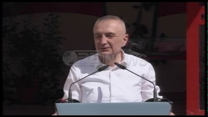 Descargar video: Ceremonia - Shpresa e Metës për një politikë më tolerante dhe batuta për fiqtë