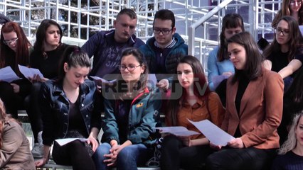 Report TV - Takim me poezinë te “Reja” për 36 poetët më të mirë shqiptarë