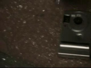 Casser un appareil photo.