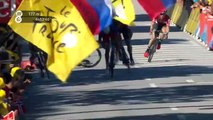 La grosse chute de Mark Cavendish, poussé par Peter Sagan lors du sprint