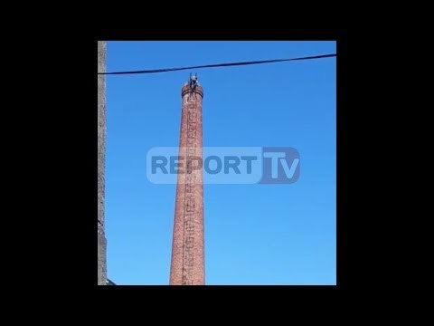 Report TV - Tiranë, një person kërcënon se do hidhet nga oxhaku
