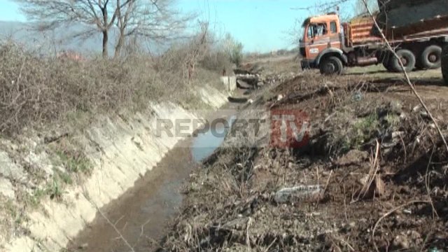 Report TV - Kukës, në 3 fshatra rikthehet uji për tokat pas 26 vitesh mungesë