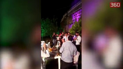 Dhëndri qëlloi në ajër për të festuar fundin e beqarisë, por plumbi kapi... (360video)