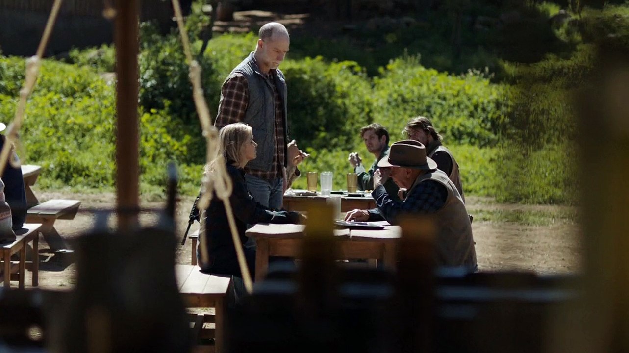 KatmovieHD-Fear.the.Walking.Dead.S03E06.720p.WEB-DL.335MB.mkv