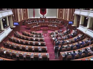 Report TV - Konfirmohet maxhoranca PS- LSI, votohen 4 ministrat e rinj