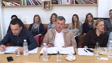 Gjakova do të bëhet me qendër grumbulluese të mjaltës - Lajme