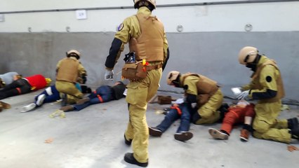 Simulation d'attentat dans un théâtre : soigner les blessés
