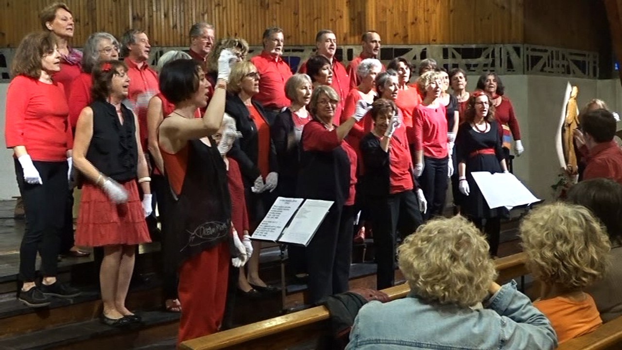 Concert Babel pour le CCFD-Terre Solidaire-petit cours de langue des signes