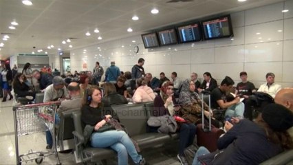 Vetëm telefonat në avion - Top Channel Albania - News - Lajme
