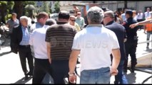 Incidenti - Shkodra ngre çadër. Rama shkon pasdite. Përplasen bashki-polici