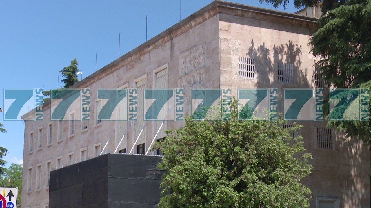 MBERRIN NE TIRANE DHE NIS TAKIMET HOYT BRIAN YEE - News, Lajme - Kanali 8
